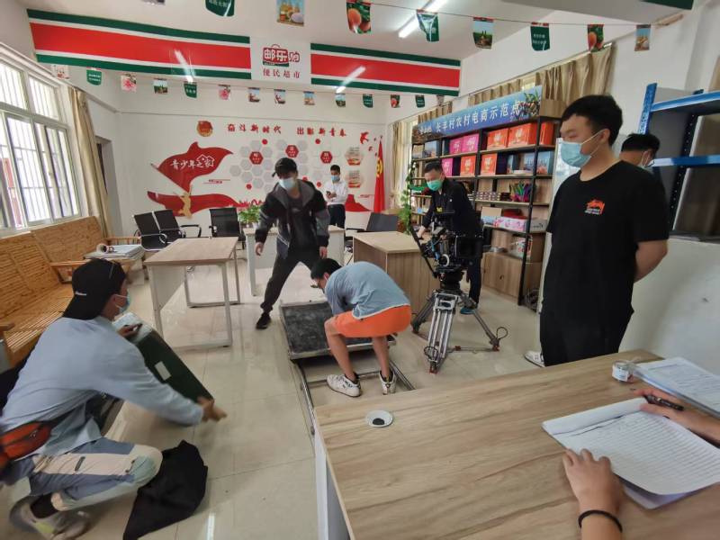 猇亭区广告片拍摄公司：极简主义践行者，少即是多的视觉哲学